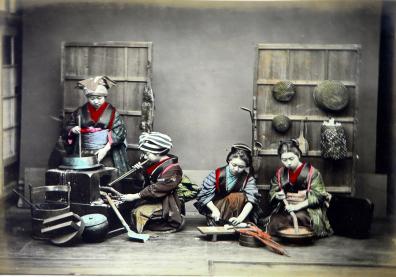 Peinture de femmes japonaises entrain de cuisiner