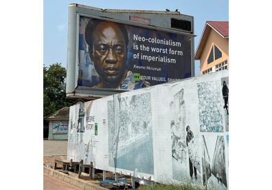 Affiche publicitaire d'un homme noir
