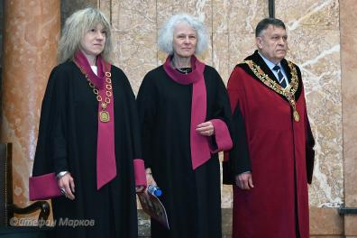 Marie vrinat-Nikolov - cérémonie Honoris causa