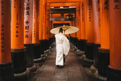  Prêtre shintō du sanctuaire Fushimi-Inari, Kyōto (Japon)