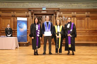 Julie Benetti, rectrice chancelière - Yann Le Moullec, lauréat - Isabelle Bril, directrice de thèse, et Isabelle Prat, rectrice déléguée de l'ESR