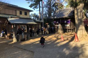 sanctuaire du quartier au Japon