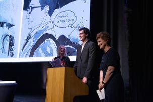Adrien Carol, membre du jury étudiant Inalco, aux côtés de Laure Adler, présidente du jury du 8e Prix Emile Guimet de littérature asiatique et de Christel Hoolans, directrice générale des éditions Kana
